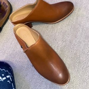 brown ugg booties